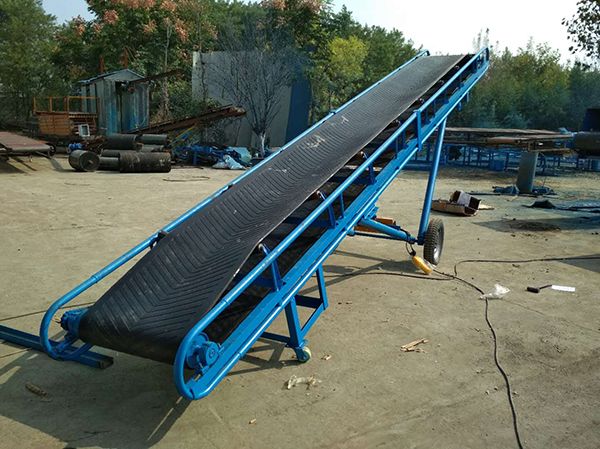 華寶礦機(jī)皮帶輸送機(jī)